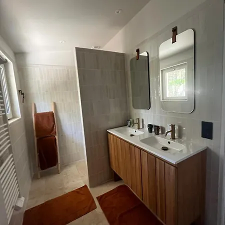 Lily Bay Baie De Santa Giulia-porto Vecchio * Porto-Vecchio (Corsica)