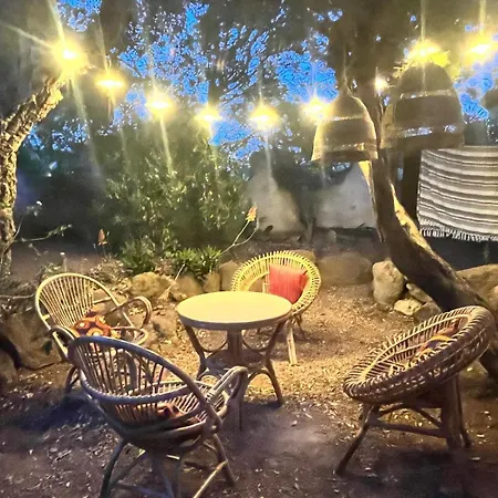 Lily Bay Baie De Santa Giulia-porto Vecchio Porto-Vecchio (Corsica)