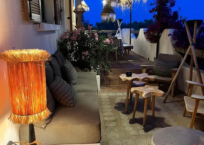 Lily Bay Baie De Santa Giulia-porto Vecchio *