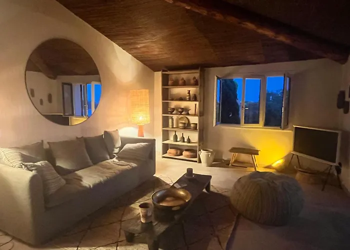 Lily Bay Baie De Santa Giulia-porto Vecchio * Porto-Vecchio (Corsica)